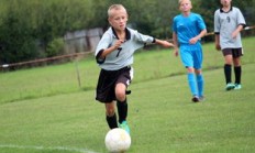 凯恩新星惊险取胜表现惊艳，西班牙队未来可期！